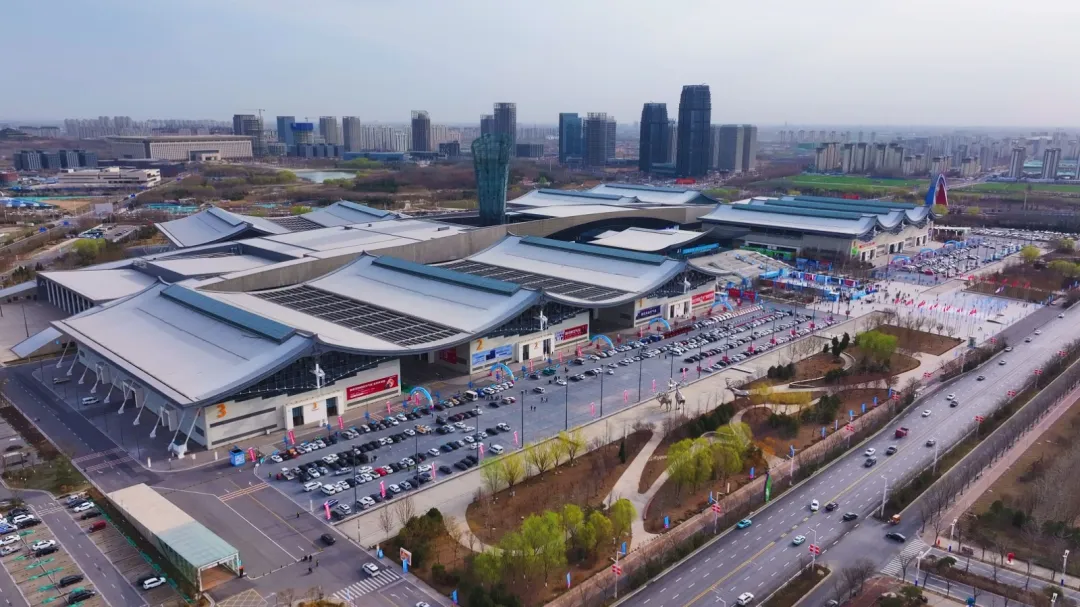 龍普股份攜2025戰(zhàn)略品類水箱參展2025HPE中國熱泵展，并為空氣能PK大舞臺提供優(yōu)質(zhì)水力模塊